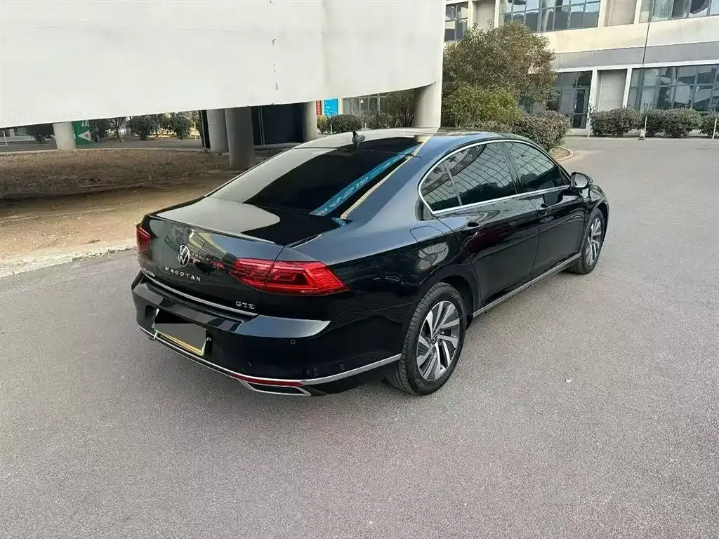 Volkswagen Magotan GTE PHEV 2023 из CN, фото 5