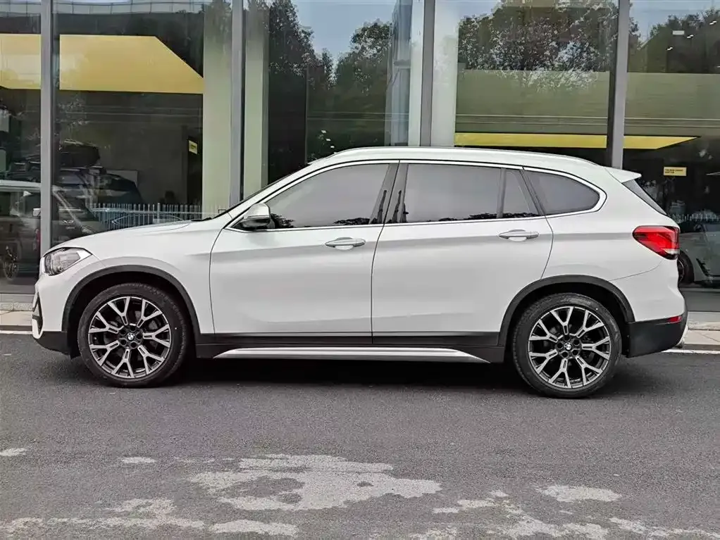 BMW X1 2021 из CN, фото 7