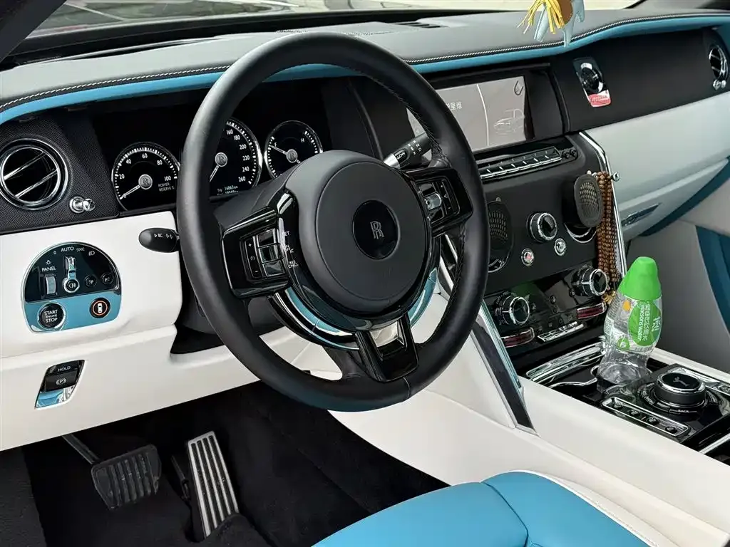 Rolls-Royce Cullinan 2022 из CN, фото 3