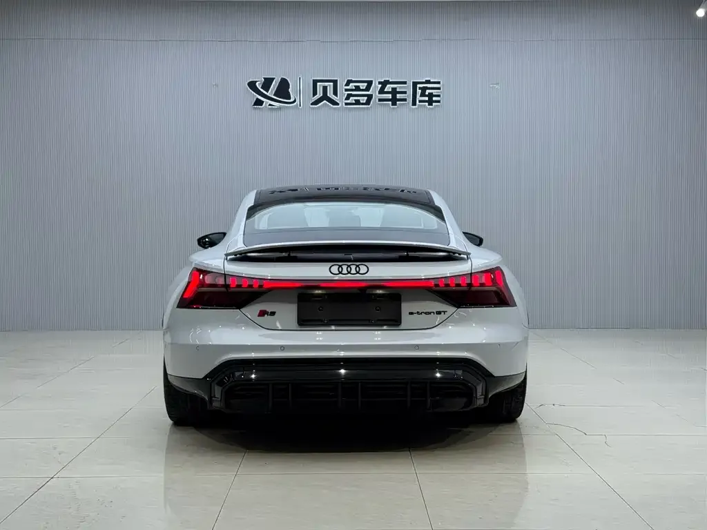 Audi RS e-tron GT 2024 из CN, фото 4