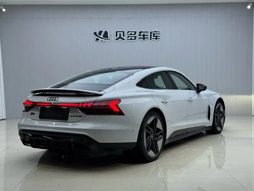 Audi RS e-tron GT 2024 из CN, фото 7