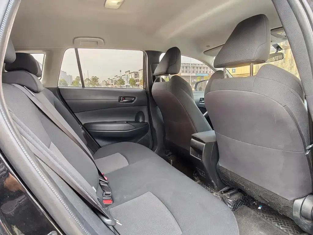 Toyota Frontlander 2023 из CN, фото 9