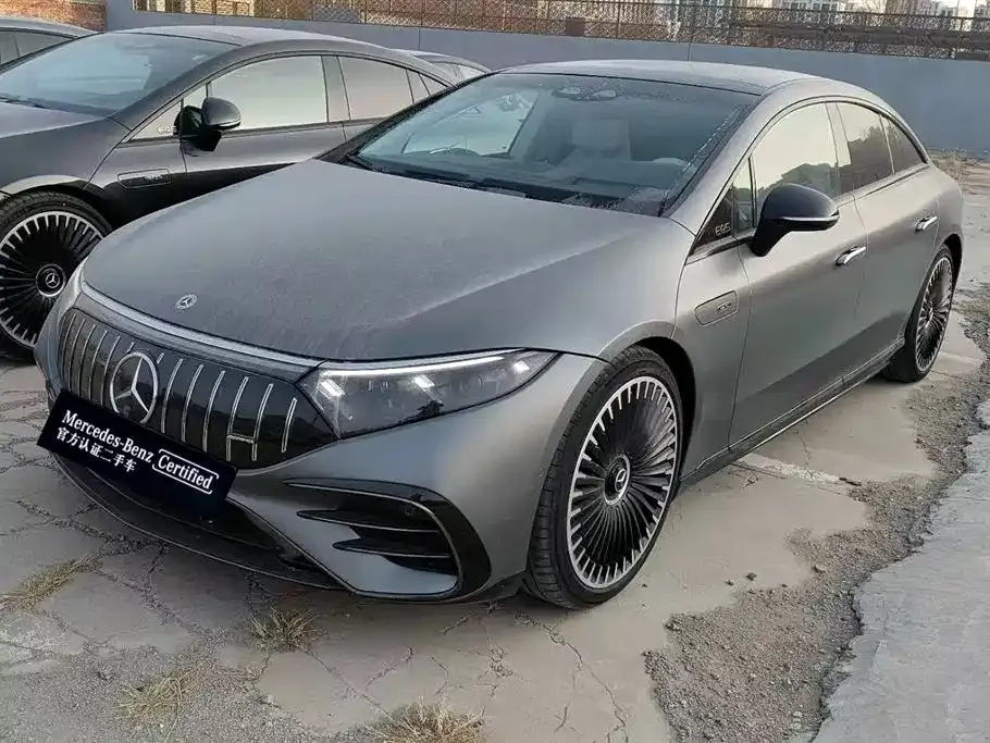 Mercedes-Benz EQS AMG — фото 1