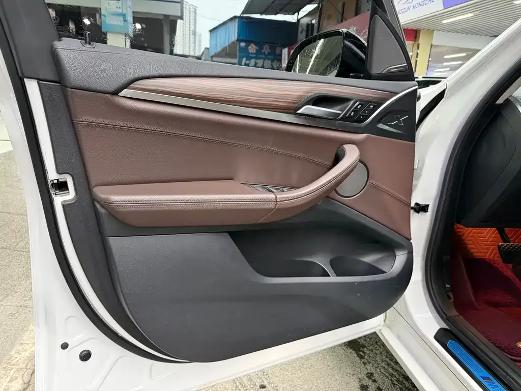 BMW X3 2021 из CN, фото 2