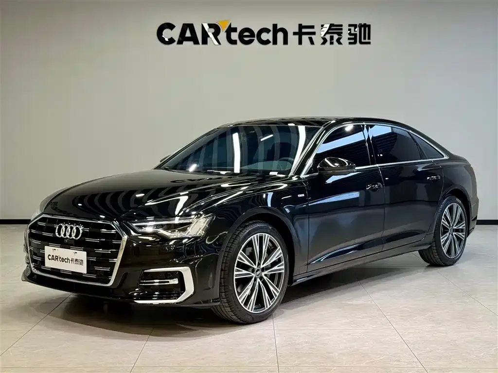 Audi A6L — фото 1