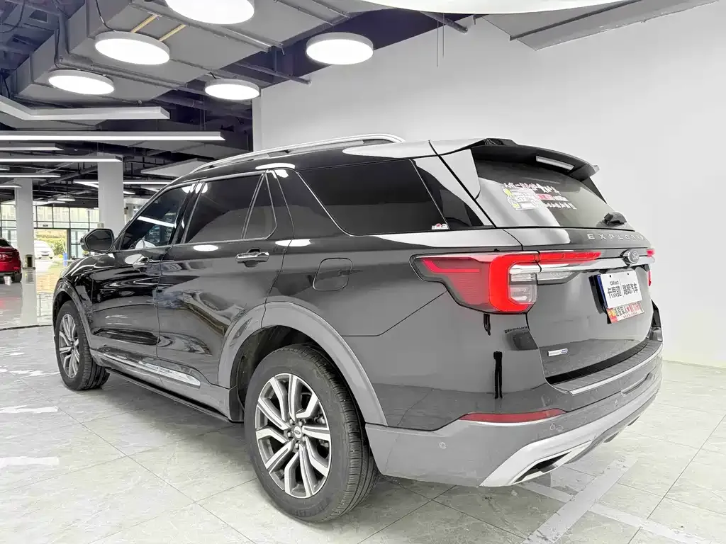Ford Explorer 2024 из CN, фото 9