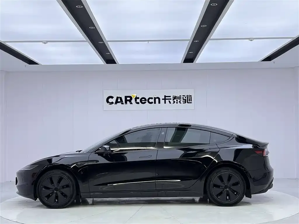 Tesla Model 3 — фото 5