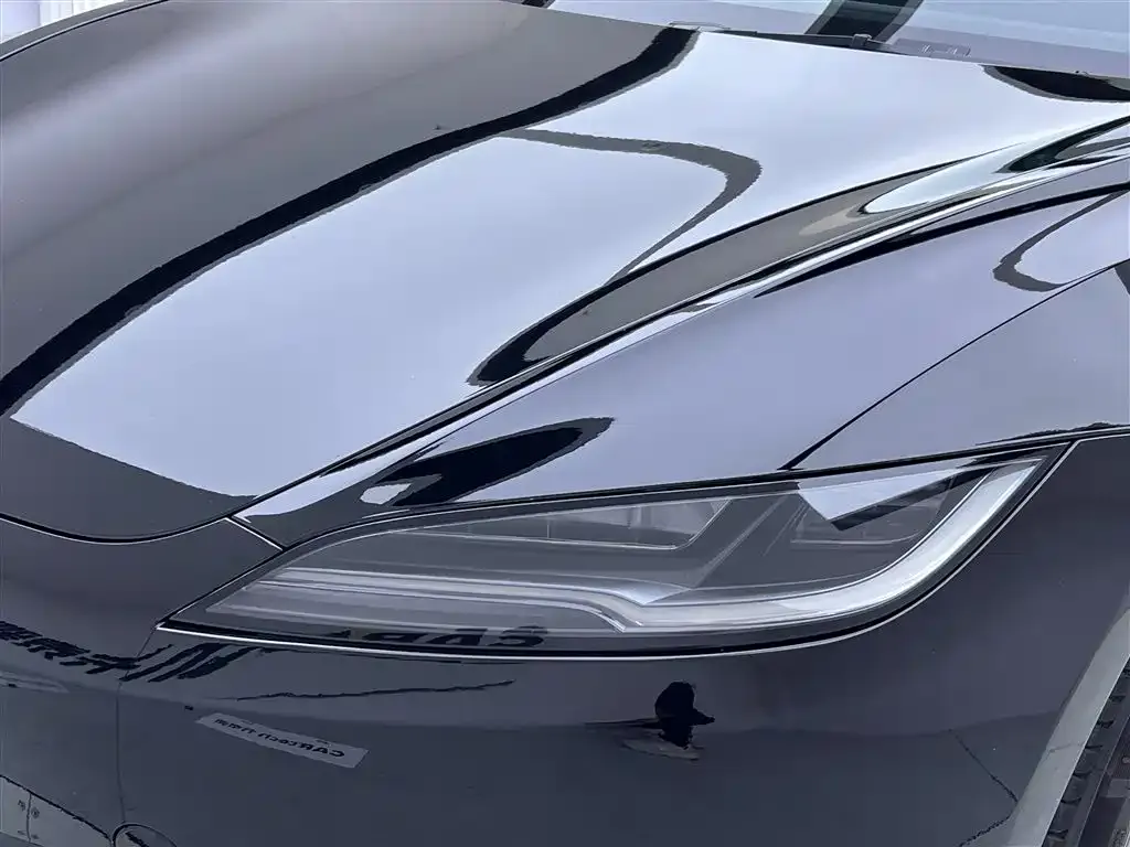 Tesla Model 3 — фото 8