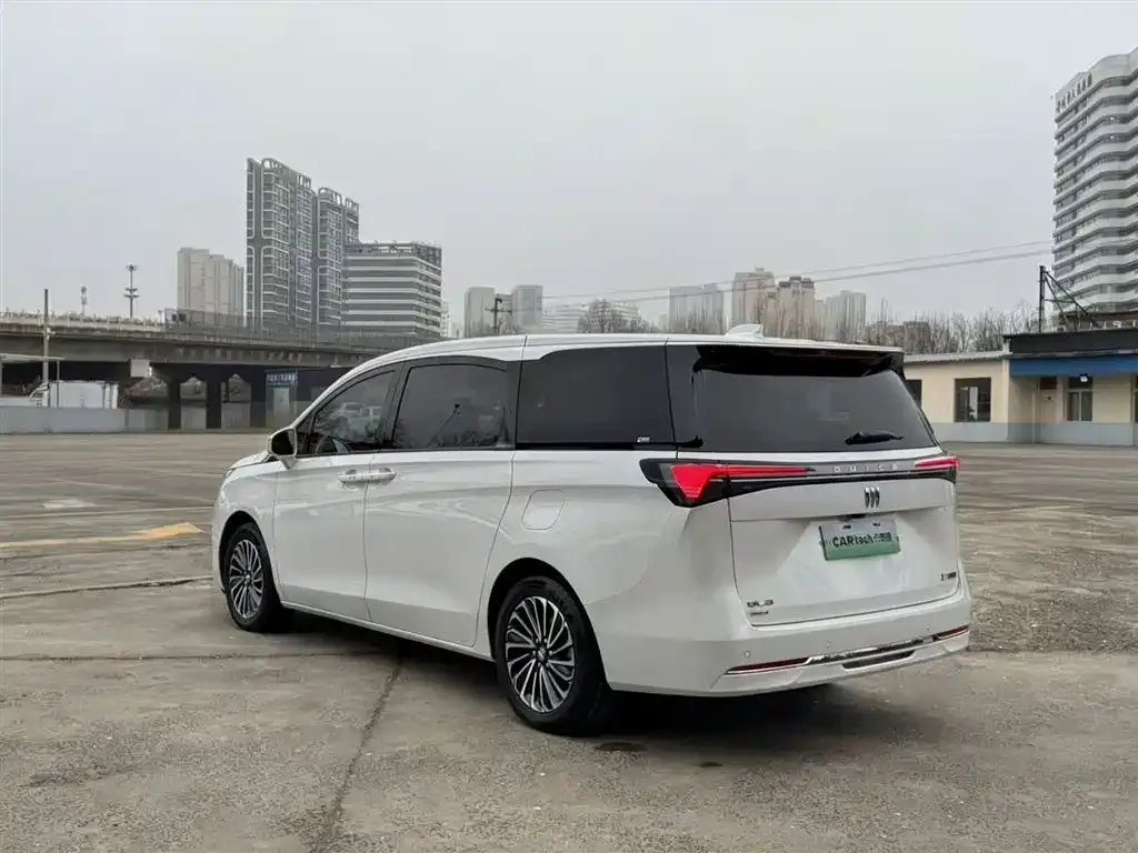Buick GL8 Hybrid — фото 6