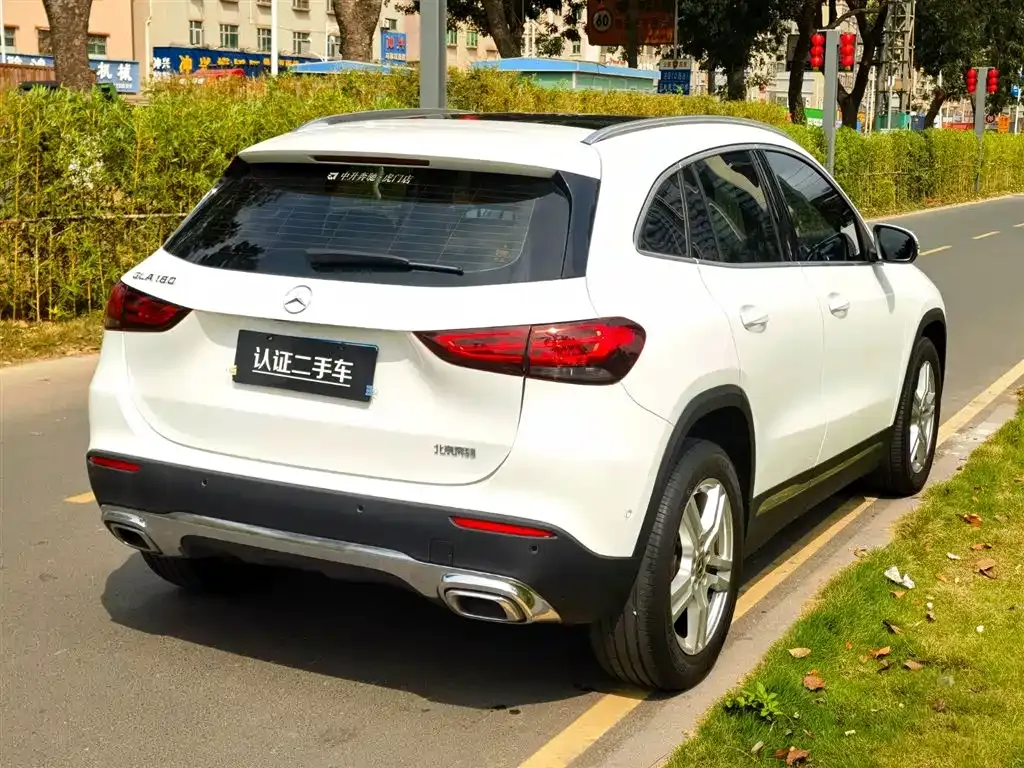 Mercedes-Benz GLA — фото 3