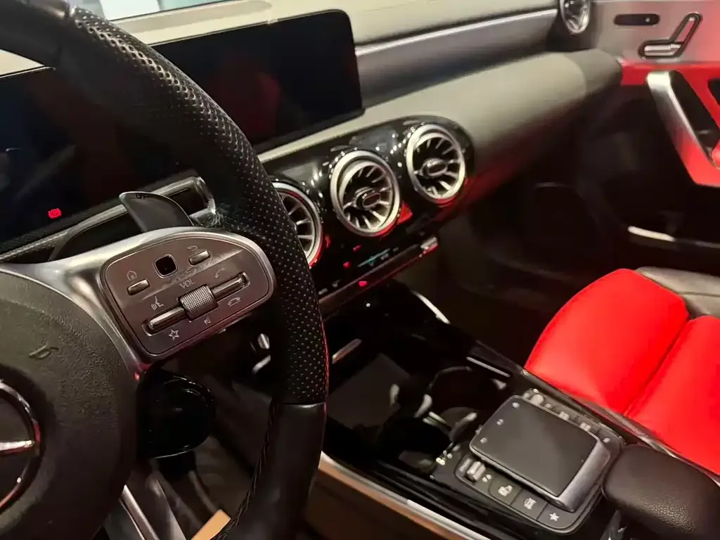 Mercedes-Benz A-Class AMG — фото 7