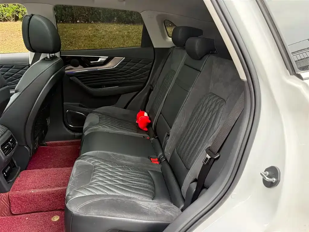 Hongqi HS5 2022 из CN, фото 2
