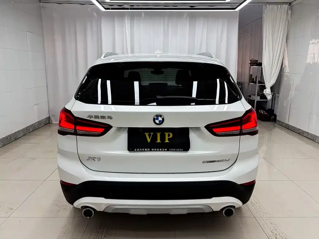 BMW X1 — фото 2