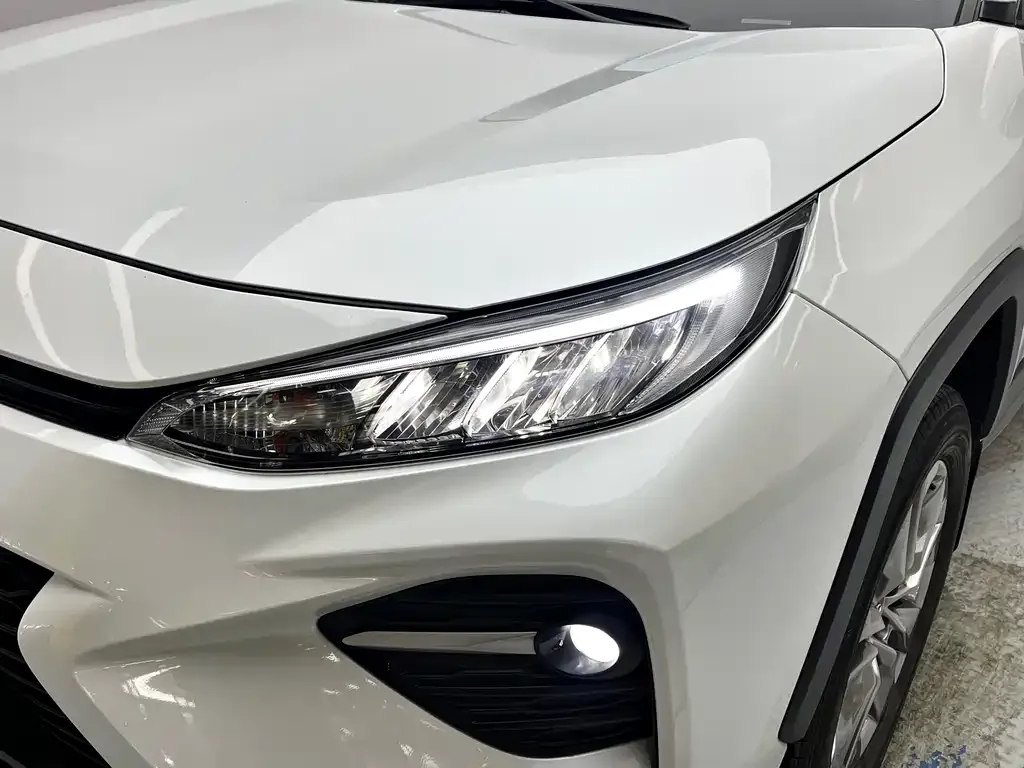 Toyota Wildlander 2023 из CN, фото 5