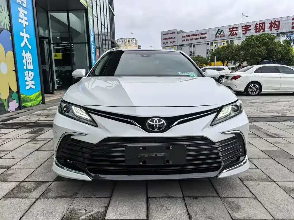 Toyota Camry 2022 из CN, фото 2