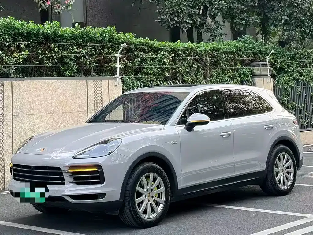 Porsche Cayenne Hybrid — фото 8