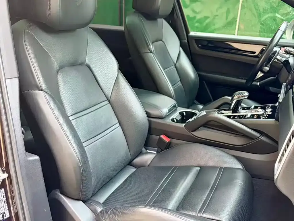 Porsche Cayenne Hybrid — фото 10