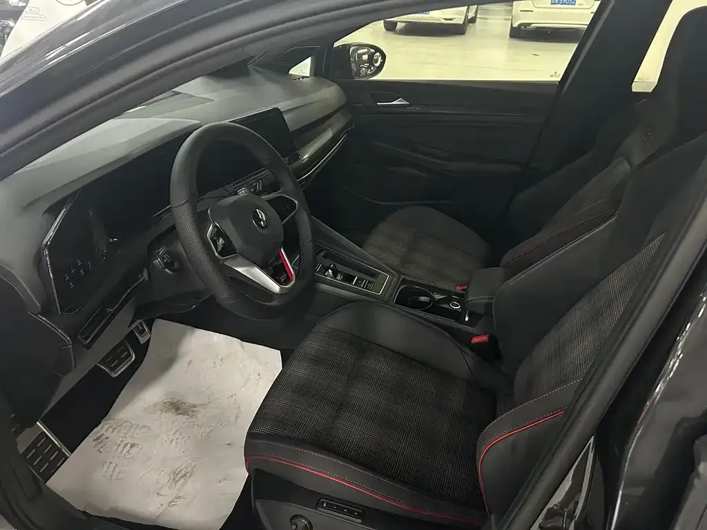 Volkswagen Golf GTI 2022 из CN, фото 3