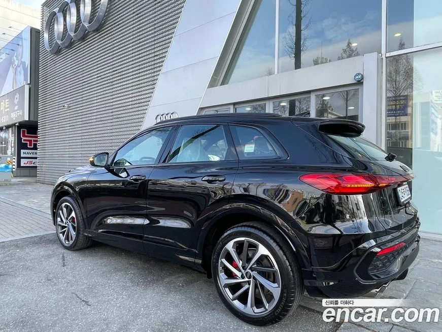 Audi Q5 2025 из KR, фото 2