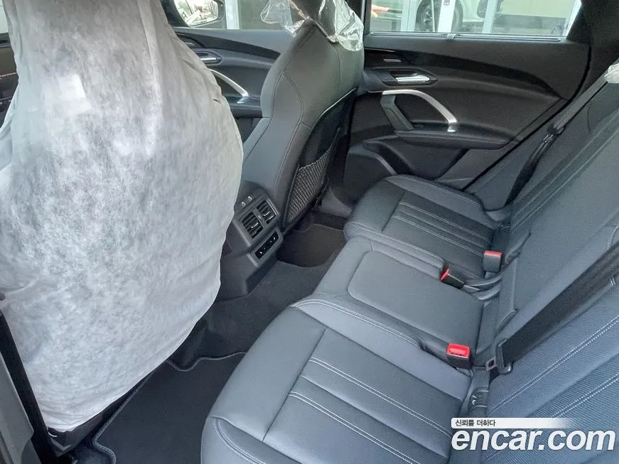 Audi Q5 2025 из KR, фото 8