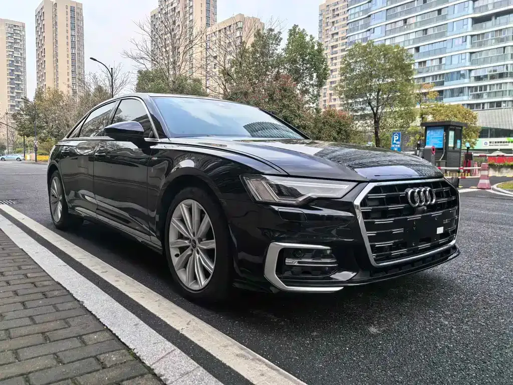 Audi A6L — фото 10