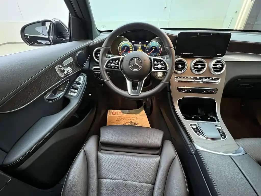 Mercedes-Benz GLC — фото 2