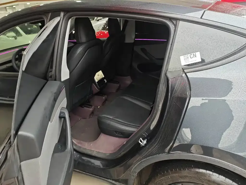 Tesla Model Y 2025 из CN, фото 3