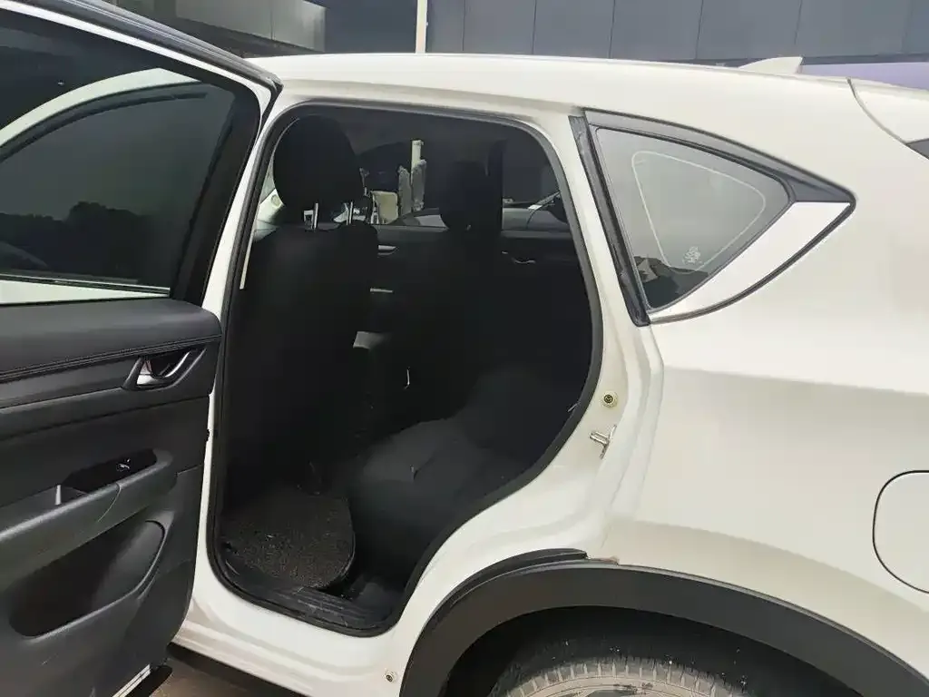 Mazda CX-5 2022 из CN, фото 2