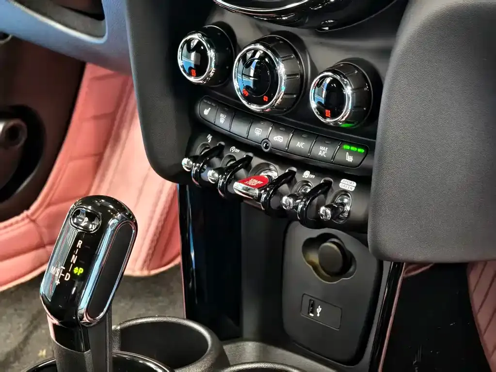 MINI Cooper (3-door) 2021 из CN, фото 4
