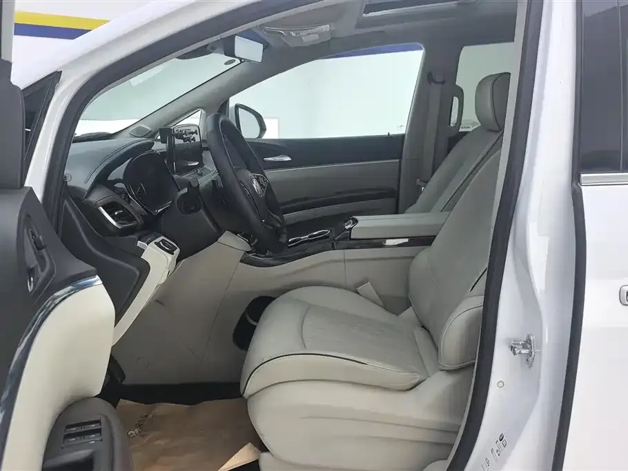 Buick GL8 2021 из CN, фото 8