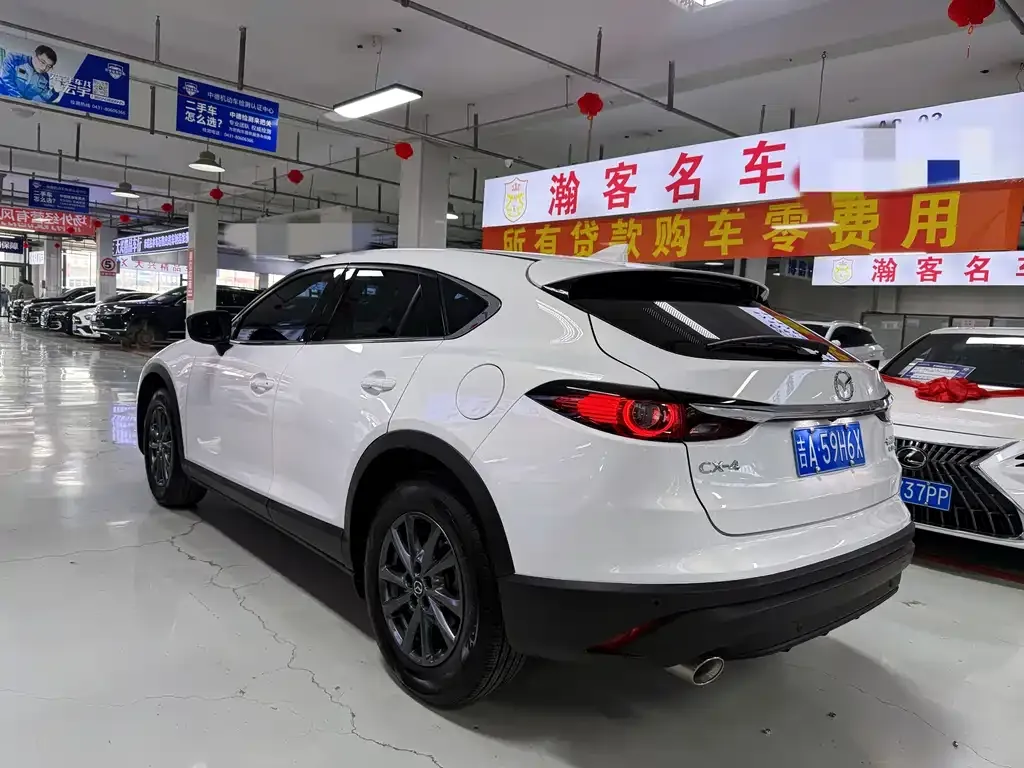 Mazda CX-4 — фото 8