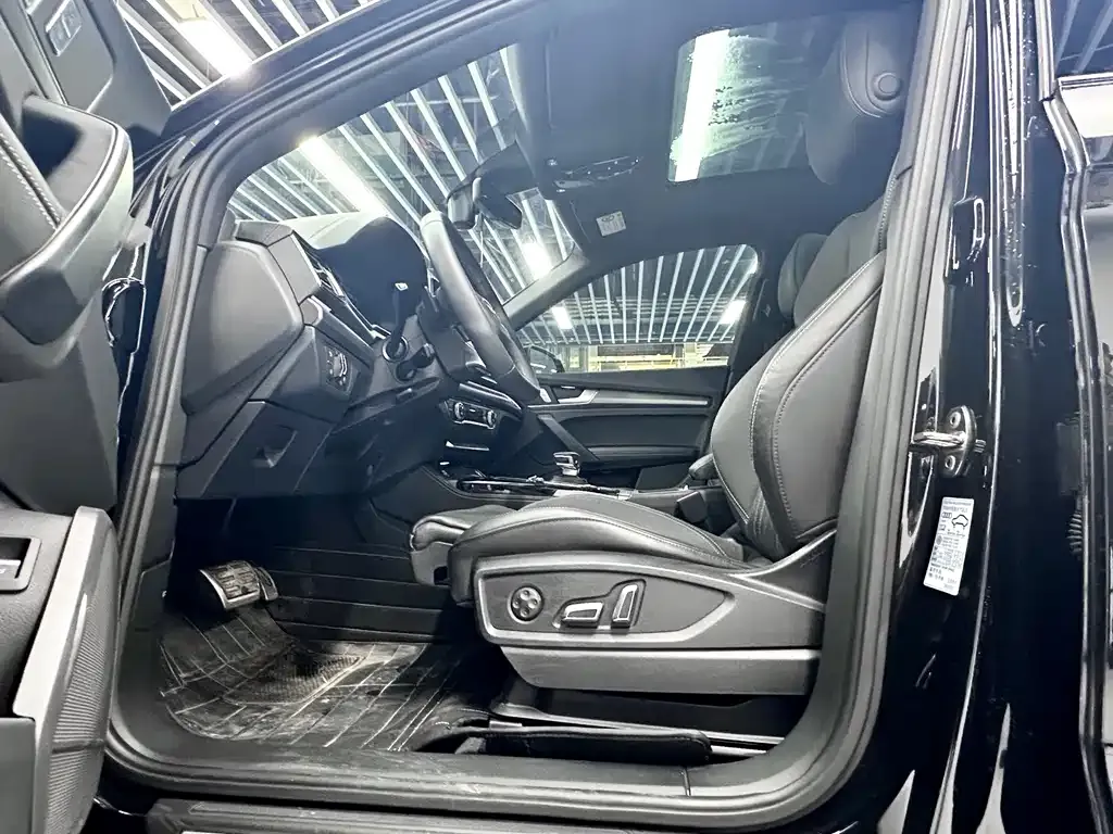 Audi Q5L 2024 из CN, фото 4