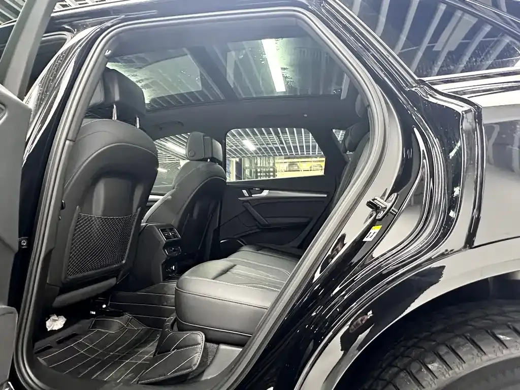 Audi Q5L 2024 из CN, фото 7