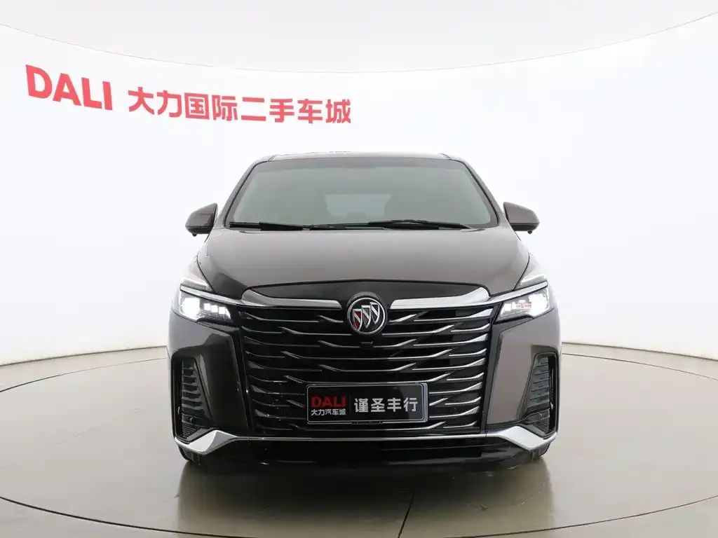 Buick GL8 2023 из CN, фото 3