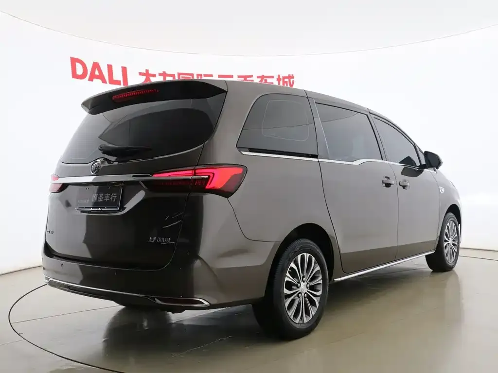 Buick GL8 2023 из CN, фото 9