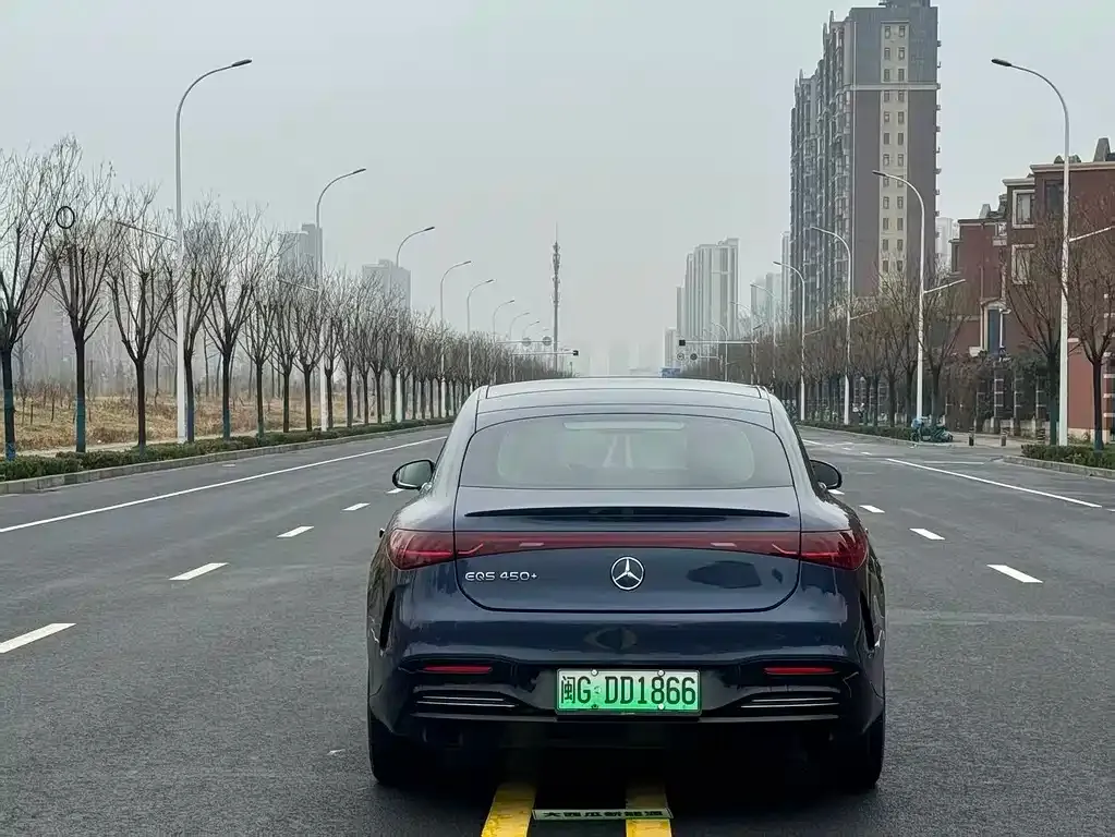 Mercedes-Benz EQS 2023 из CN, фото 4