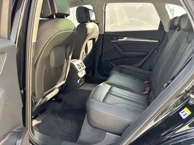 Audi Q5L 2023 из CN, фото 9