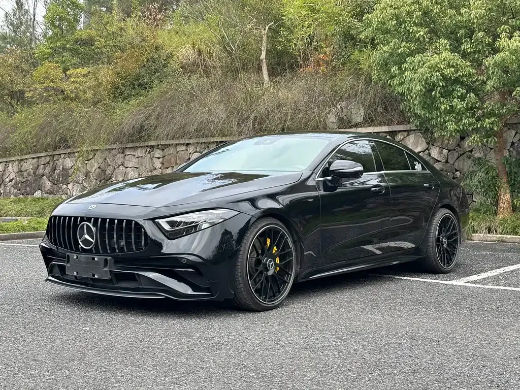 Mercedes-Benz CLS — фото 1