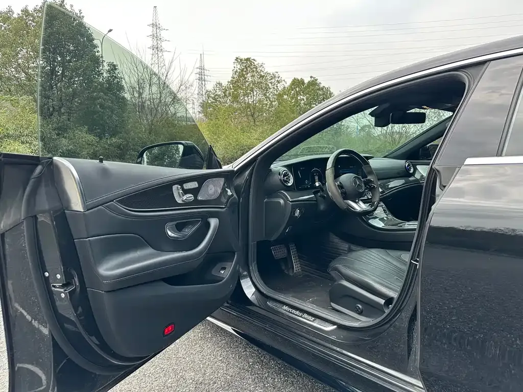 Mercedes-Benz CLS — фото 4