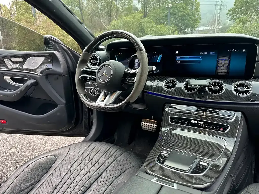 Mercedes-Benz CLS — фото 3