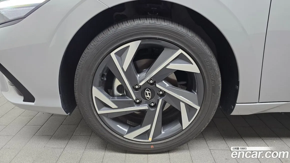 Hyundai AVANTE — фото 6