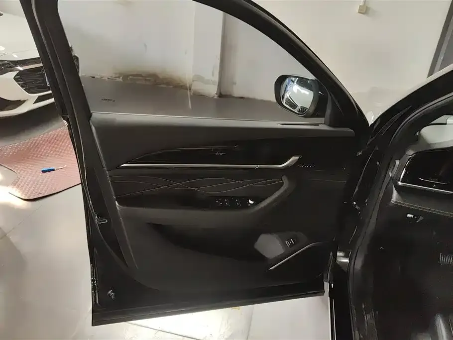 Geely Xingyue L 2025 из CN, фото 2