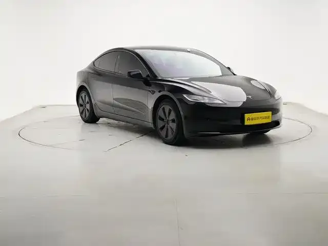 Tesla Model 3 — фото 7