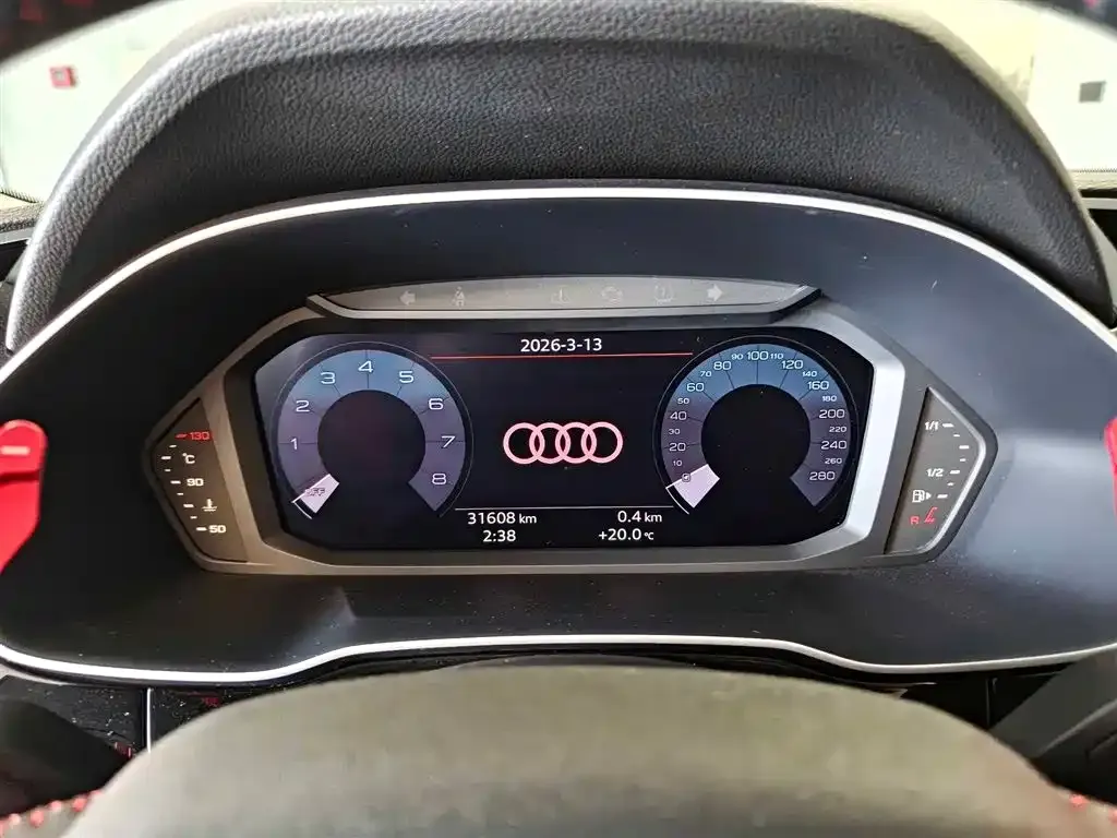 Audi Q3 — фото 5