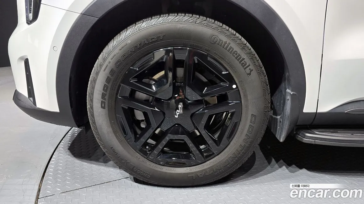 Kia Sorento — фото 9