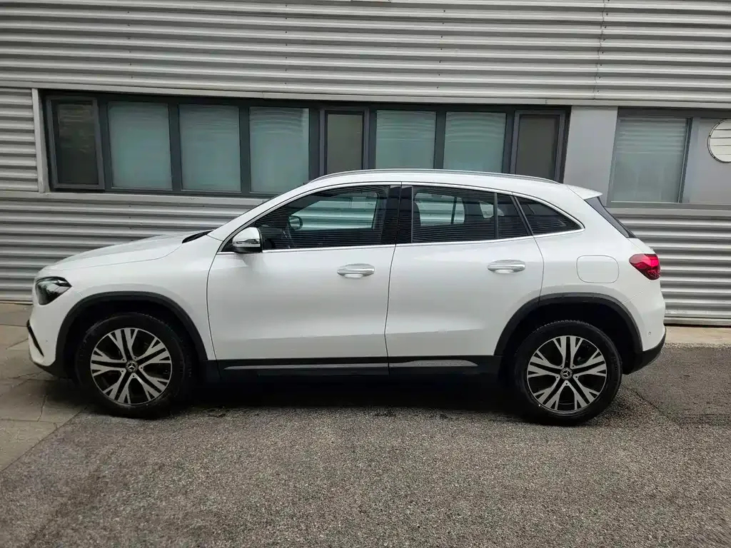 Mercedes-Benz GLA 2024 из CN, фото 8