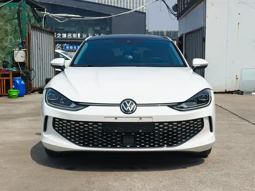 Volkswagen Lamando 2023 из CN, фото 10