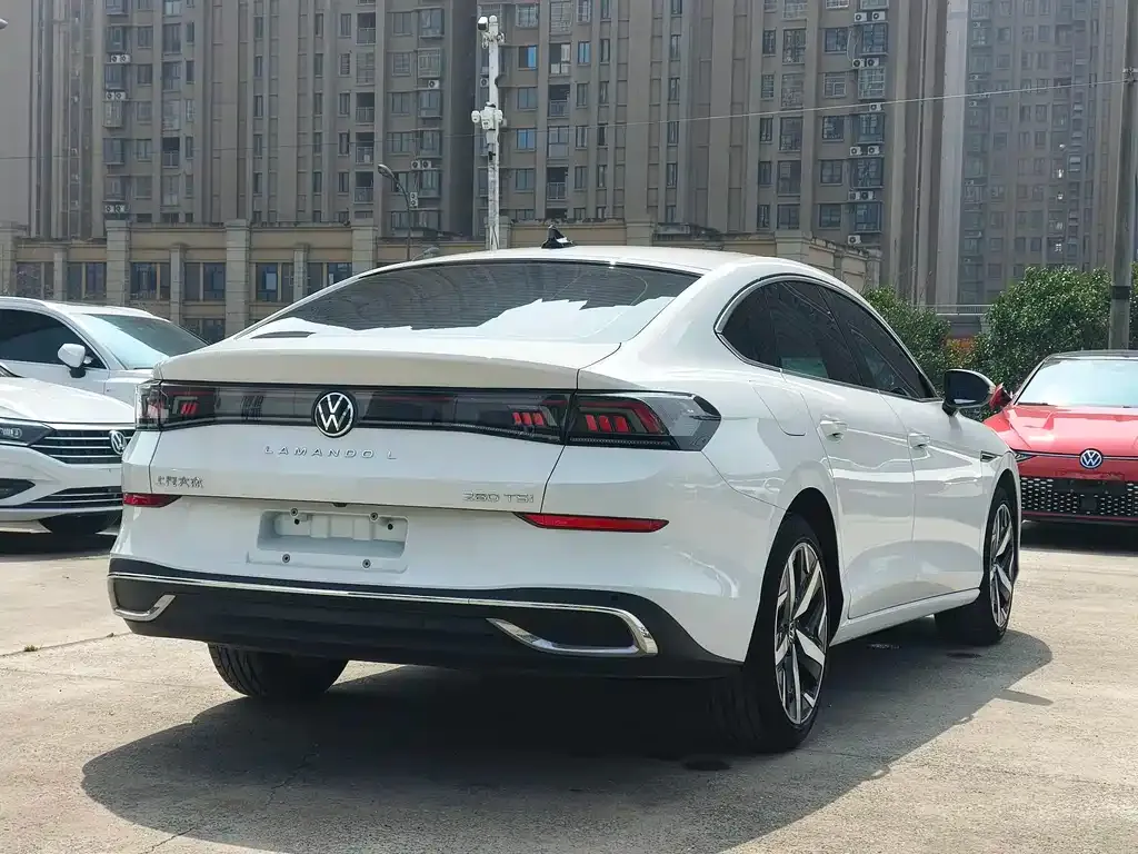 Volkswagen Lamando 2023 из CN, фото 7