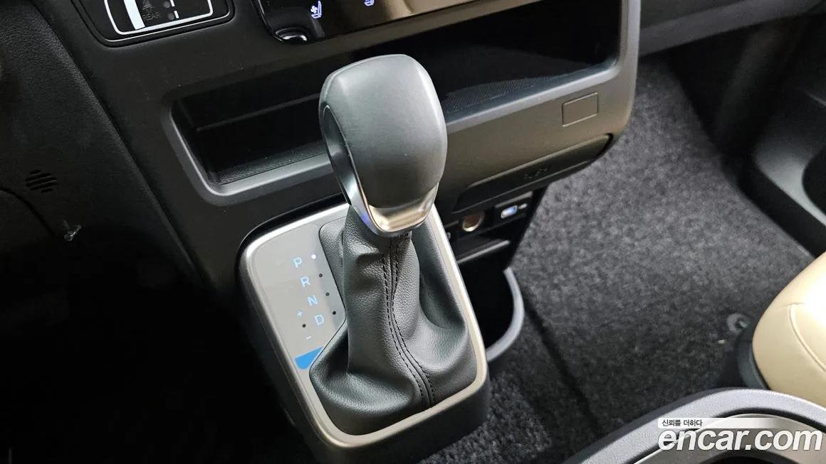 Hyundai Staria — фото 2