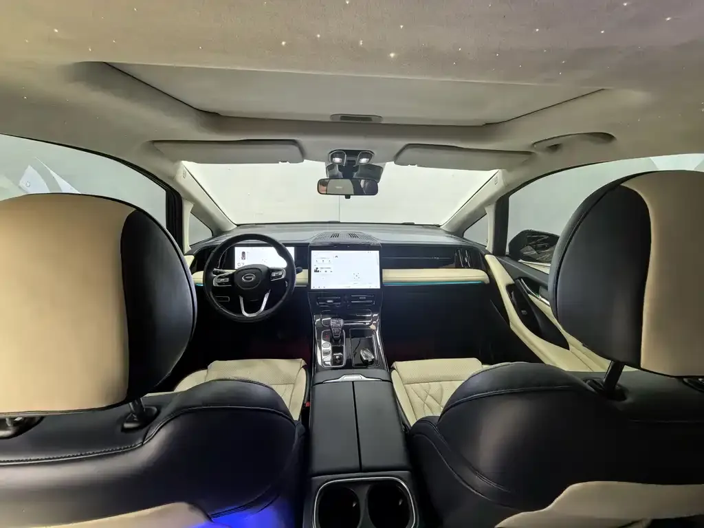 GAC Motor Trumpchi M8 — фото 2